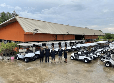 A.W. Auto Service Co., Ltd. — สำนักงานและทีมงาน